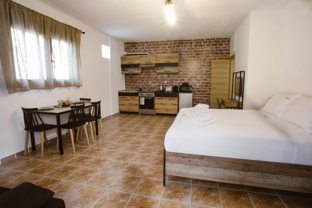 Joseph Village Apartments Fourka Luaran gambar