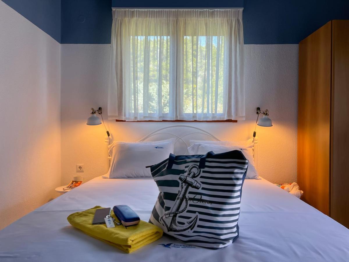 Joseph Village Apartments Fourka Luaran gambar