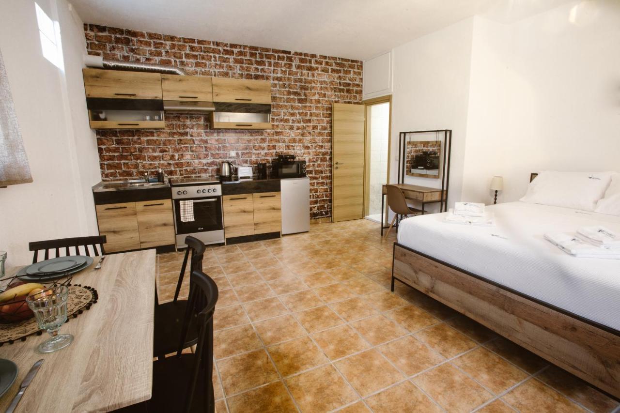 Joseph Village Apartments Fourka Luaran gambar